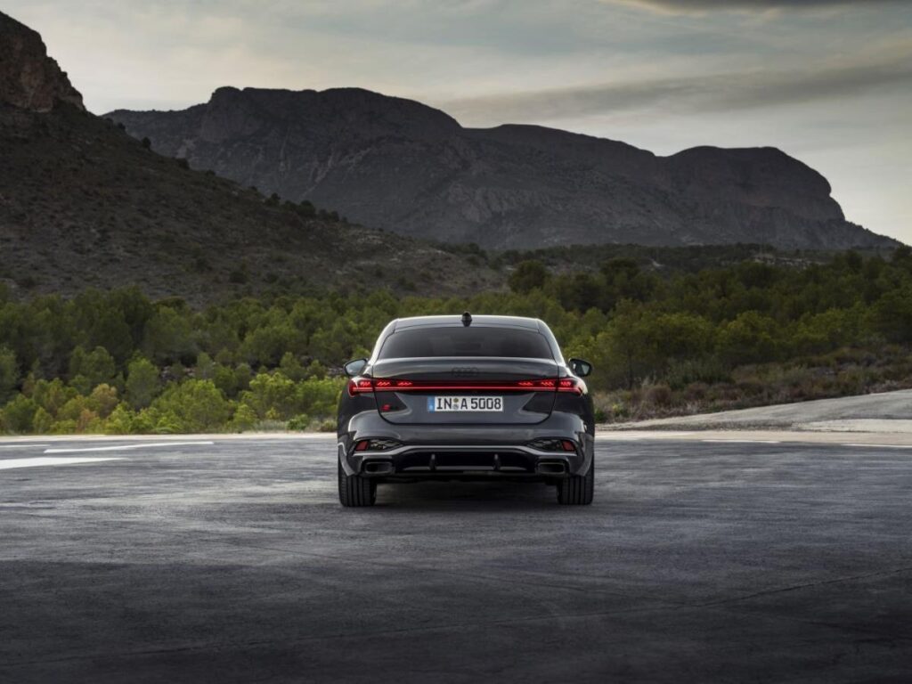A5 Sedan 1