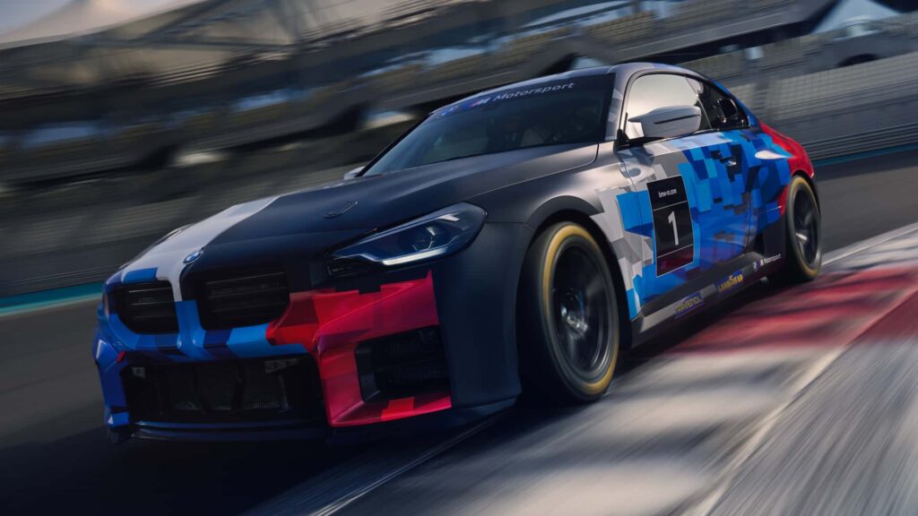 BMW M2 Racing: Giriş Seviyesi Yarış Otomobili Piste Hazır