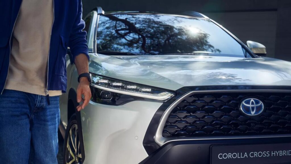 Corolla Cross 4