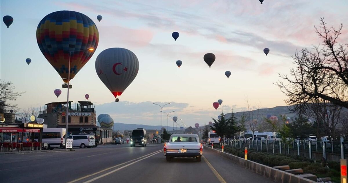 Kapadokya’da Tarihi Araçların Heyecan Dolu Rallisi: Klasik Otomobil Kulübü Bahar Rallisi 2025
