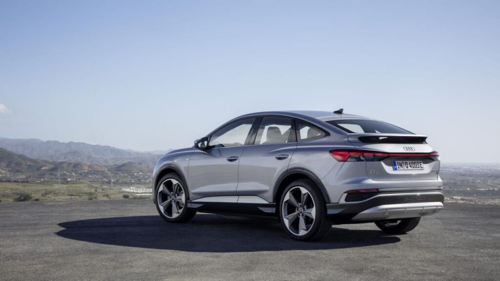 Q4 Sportback e-tron 2