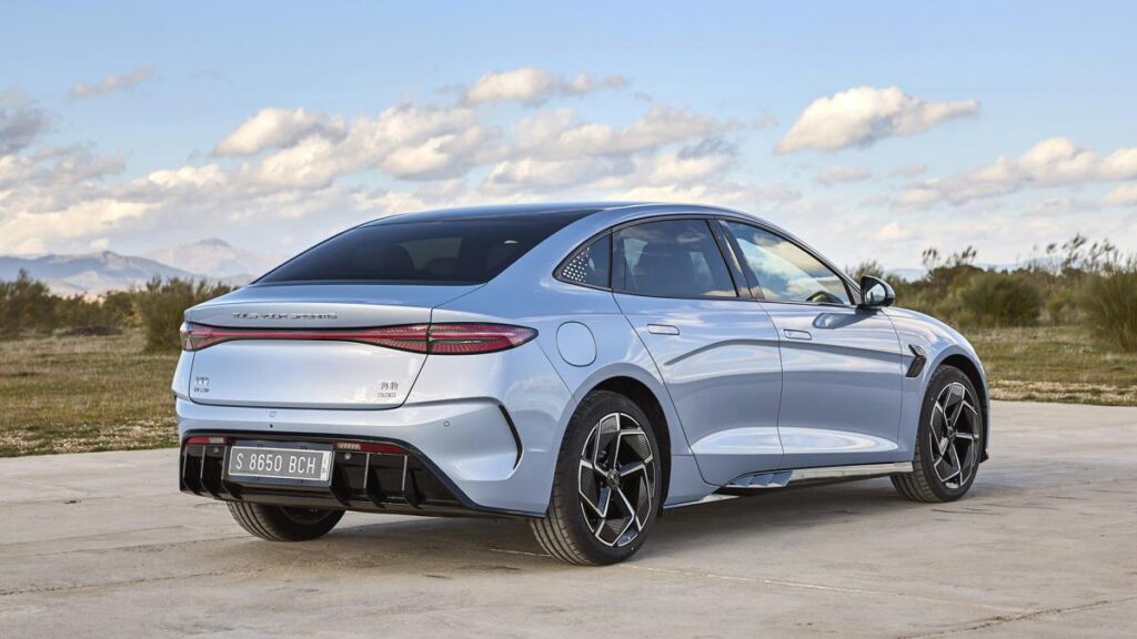 Seal AWD 1