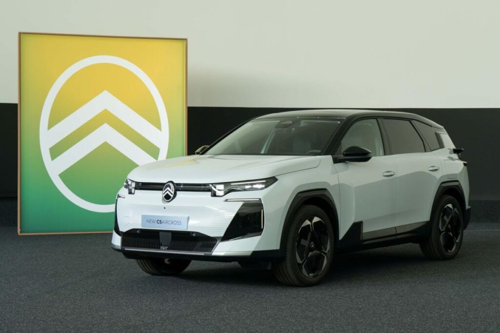Citroen C5 Aircross: Geniş Ailelere Uygun Elektrikli SUV Seçeneği mi?