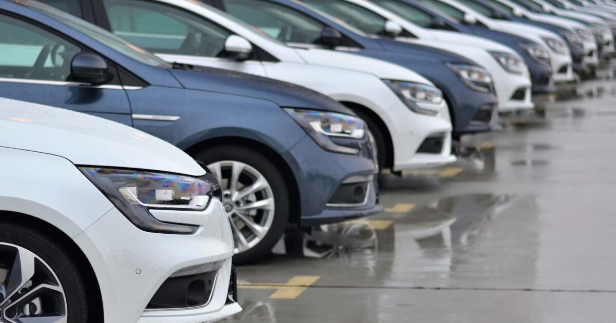 Türk Otomotiv Pazarı İlk Çeyrekte Frene Bastı: Detaylı Analiz