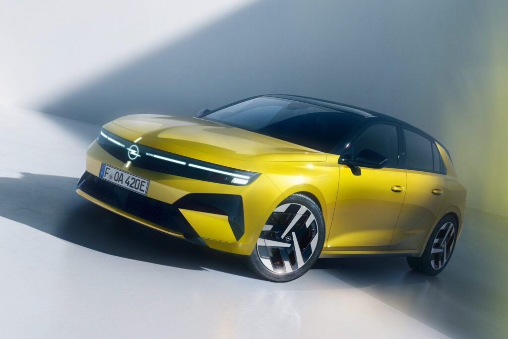 Yeni Opel Astra