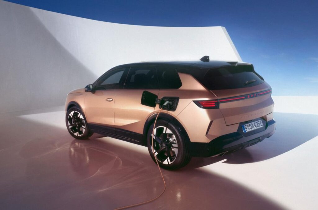 Opel’den Yeni C-SUV Hamlesi: Leapmotor Ortaklığıyla Elektrikli Model Geliyor
