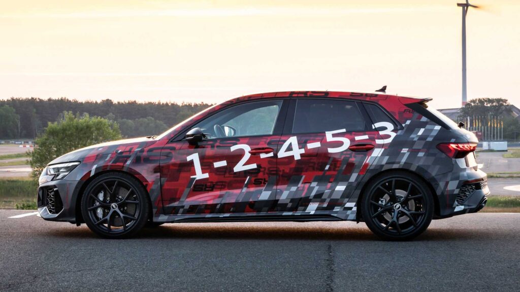 Audi’nin Efsane 5 Silindirli Motoru Kurtuluyor Mu?