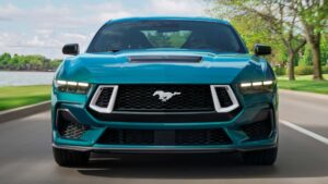 Ford’dan 4 Kapılı Mustang