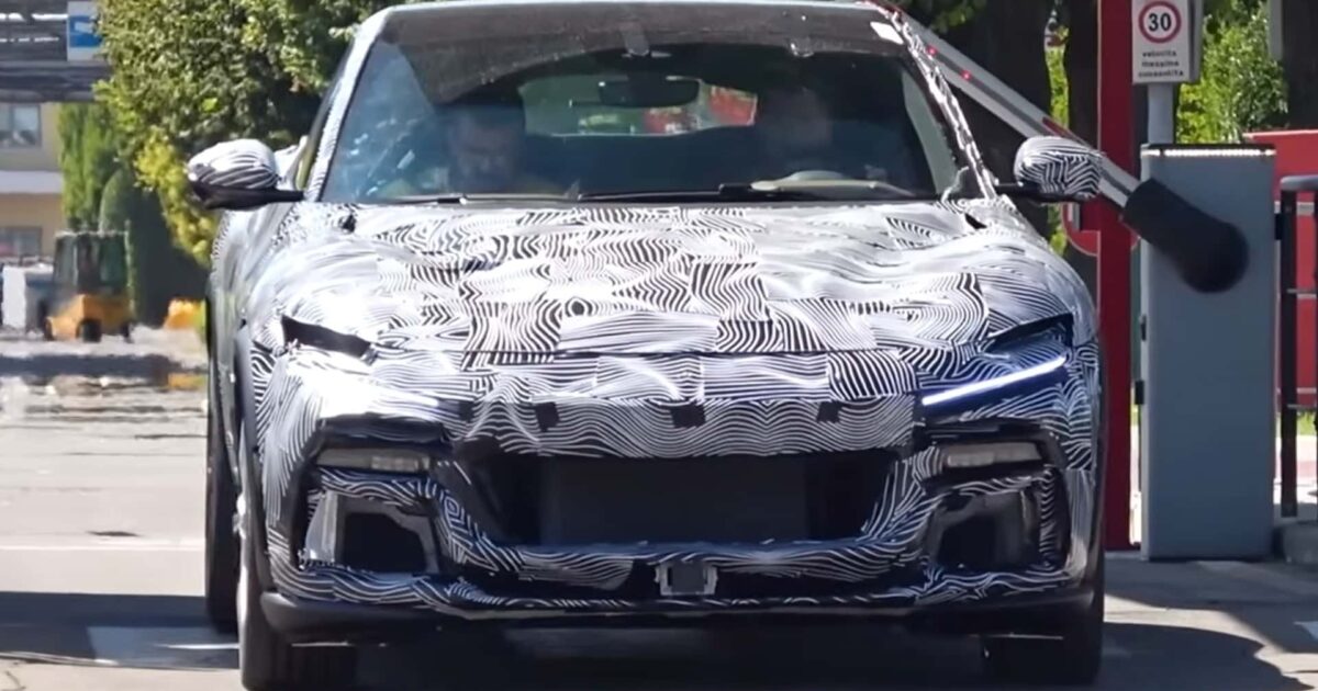 Ferrari Purosangue’ye Hibrit Güç Seçeneği Geliyor Mu?