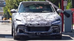 Ferrari Purosangue’ye Hibrit Güç Seçeneği Geliyor Mu?