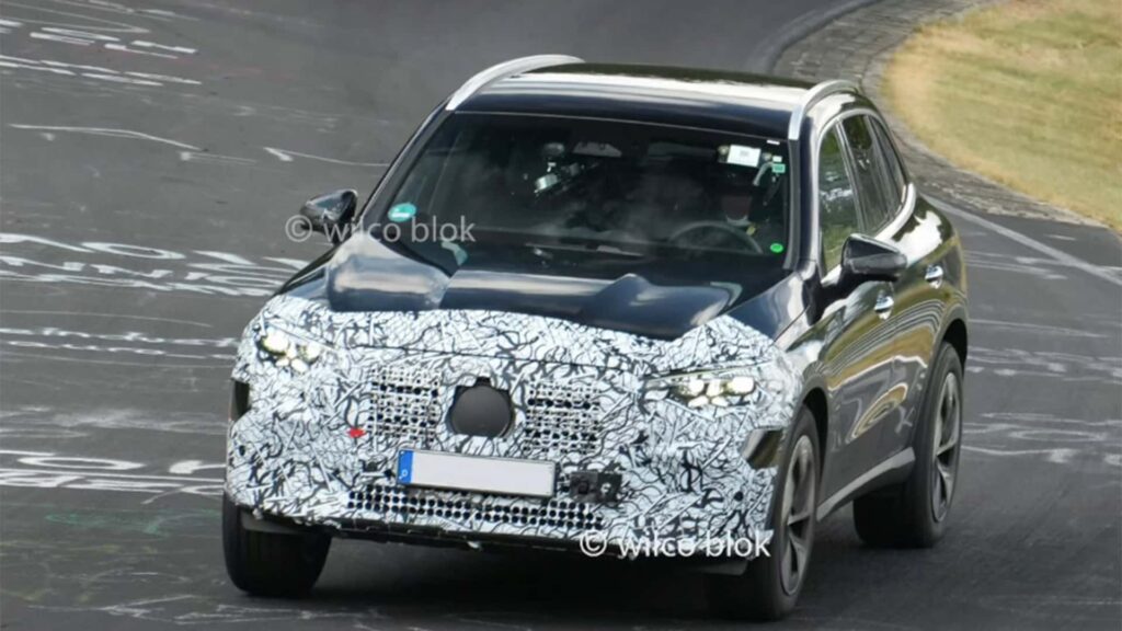 Makyajlı Mercedes GLC Casus Kameralara Yakalandı